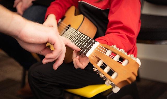 Guitar Studying Playing Showing Guitar Studying Playing Showing - Vladvictoria / Pixabay