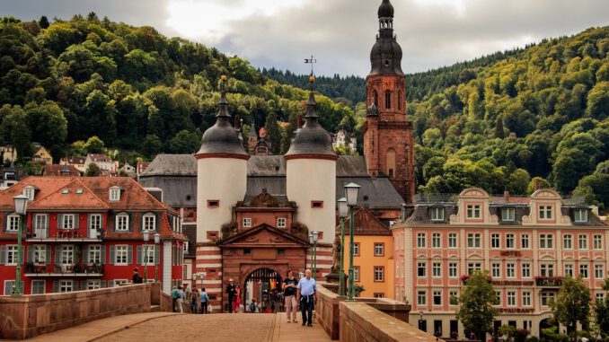 Heidelberg Bridge Neckar Old Bridge  - herbert2512 / Pixabay