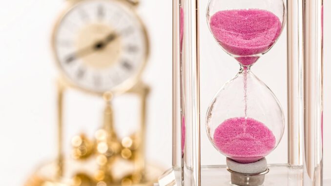 Hourglass Clock Time Deadline Hour  - stevepb / Pixabay