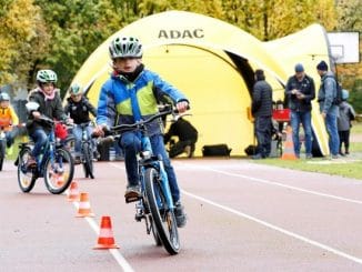 Kinderfahrräder im Test: fünfmal mangelhaft / ADAC untersucht zwölf 20 Zoll ...