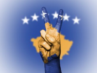Kosovo Peace Hand Nation  - David_Peterson / Pixabay