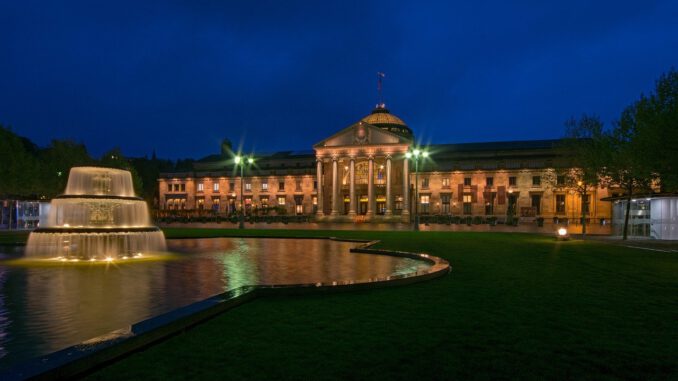 Kurhaus Wiesbaden Hesse Germany  - lapping / Pixabay