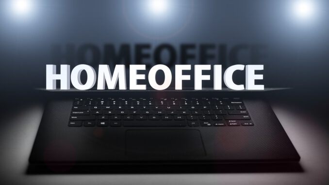 Laptop Home Office Work Office  - geralt / Pixabay