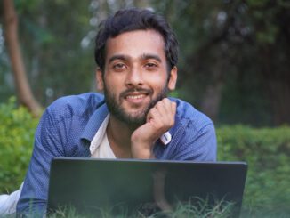 Laptop Man Work Portrait Education  - FireFX / Pixabay
