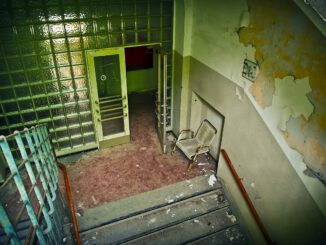 Lost Places Lapsed Old Abandoned  - MichaelGaida / Pixabay