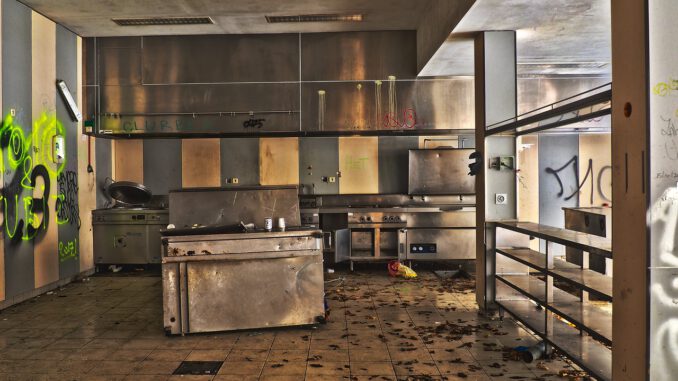 Lost Places Pforphoto Abandoned  - MichaelGaida / Pixabay
