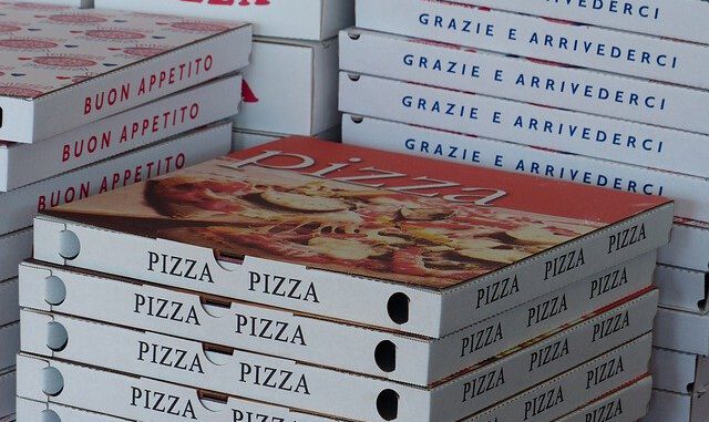 Pizza Boxes Boxes Pizza Service Pizza Boxes Boxes Pizza Service - Hans / Pixabay