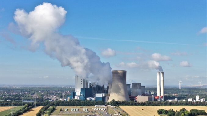 Power Plant Carbon - grunzibaer / Pixabay