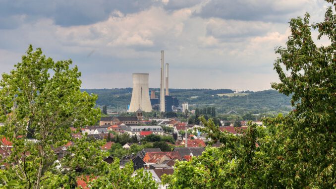 Power Plant Coal Fired Power Station  - planet_fox / Pixabay