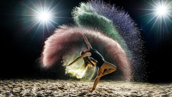 Sand Dance Dancer Woman Dance Sand - marcelkessler / Pixabay