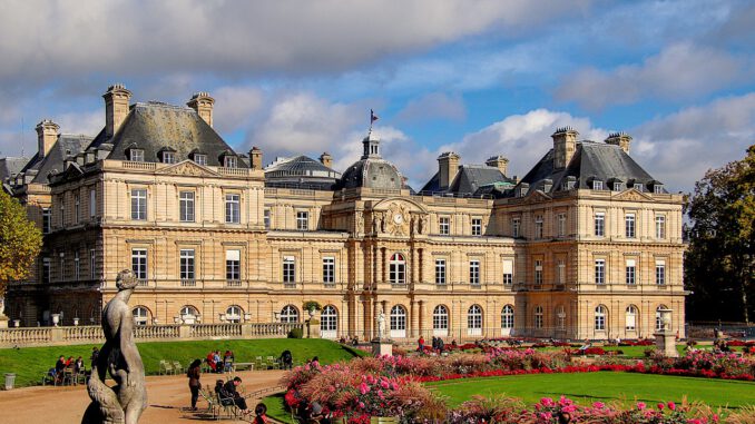 Senate Palais Du Luxembourg  - GAIMARD / Pixabay