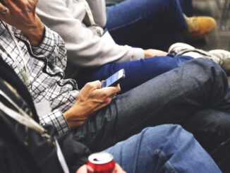Smartphone Iphone Apple Inc Phone  - StartupStockPhotos / Pixabay