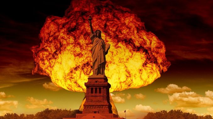 Statue Of Liberty Mushroom Cloud  - geralt / Pixabay
