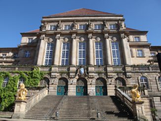 The City Hall Of Kassel Historical  - Rabenspiegel / Pixabay