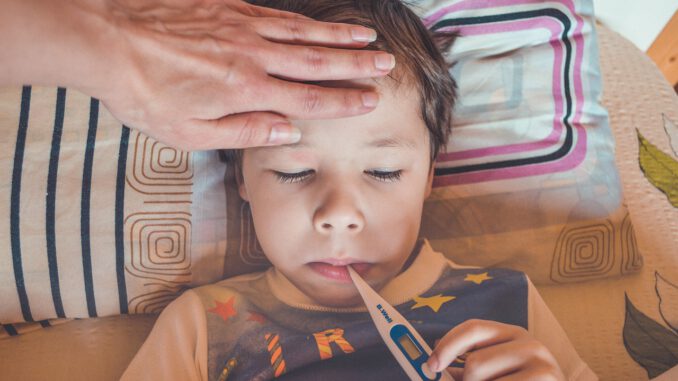 Thermometer Fever Temperature Hurts Thermometer Fever Temperature Hurts - Victoria_Borodinova / Pixabay