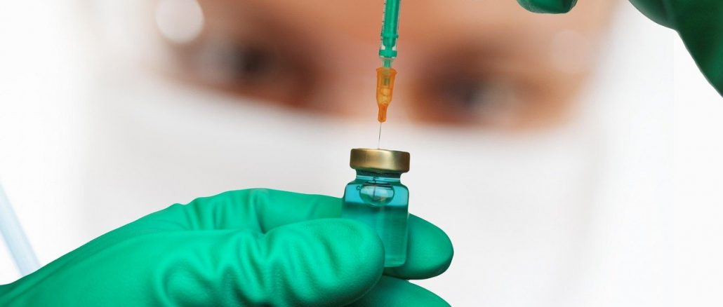 Vaccination Coronavirus Protection  - geralt / Pixabay