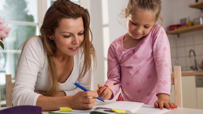 Woman Mother Daughter Child  - feelgoodjunkie / Pixabay