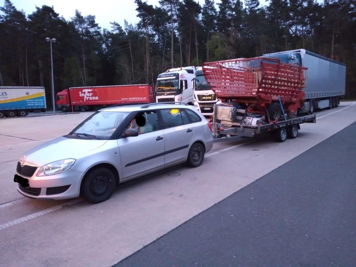 API-TH: Fahrzeuggespann mit 58 % Überladung am Hermsdorfer Kreuz auf der A 9 gestoppt!