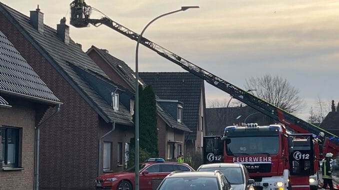 FF Goch: Rauchentwicklung durch Kaminbrand