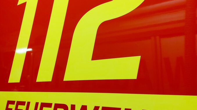FW Bocholt: Feuer in Jagdhütte in Barlo