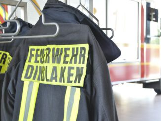 FW Dinslaken: Mülltonnenbrand in Hiesfeld