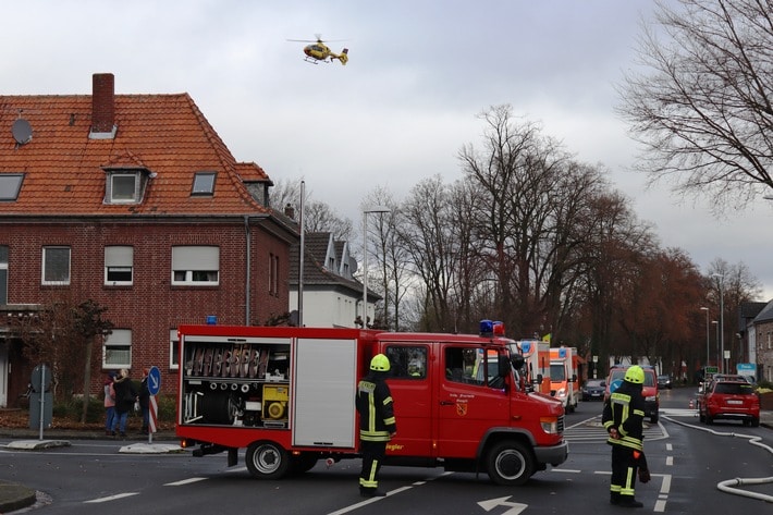 FW Gangelt: Ein verletzter Bewohner bei Wohnhausbrand in Birgden