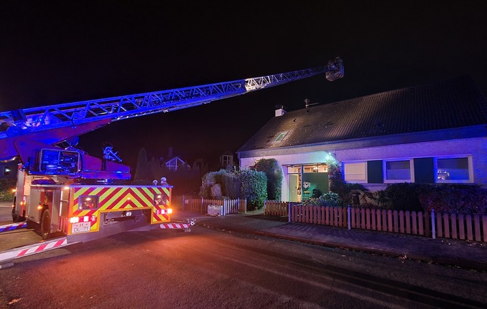 FW Lehrte: Feuerwehr wird zu Schornsteinbrand gerufen