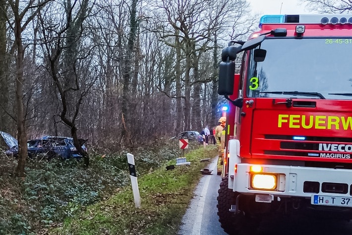 FW Lehrte: Verkehrsunfall zwischen Steinwedel und Burgdorf geht glimpflich aus