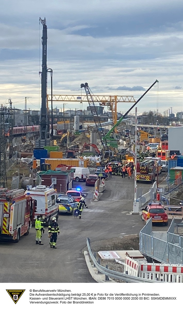 FW-M: Vier Verletzte nach Explosion (Laim)