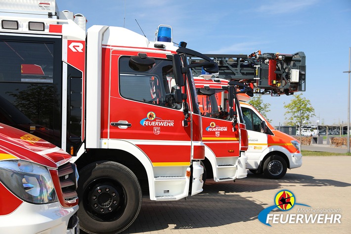 FW-MG: Angebranntes Essen, Feuerwehr weckt Bewohner