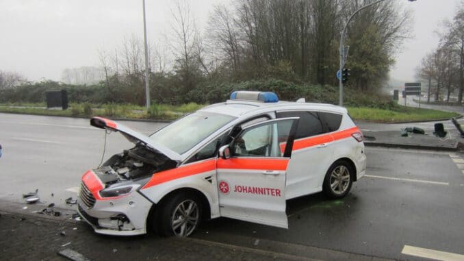 FW-MH: Verkehrsunfall mit einer verletzten Person #fwmh