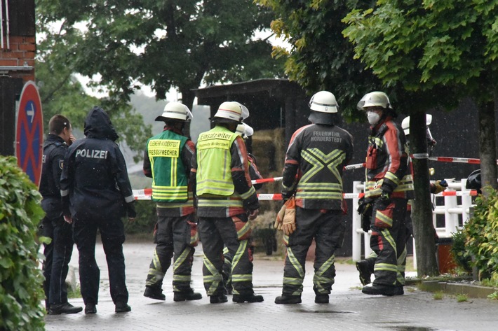 FW Norderstedt: Ammoniak-Austritt in Hotelzimmer