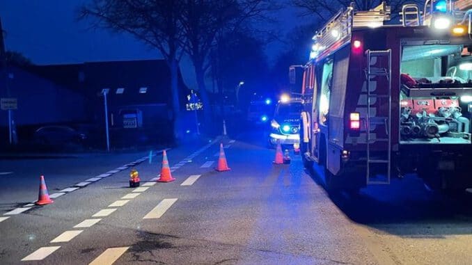 FW-Schermbeck: PKW von Straße abgekommen