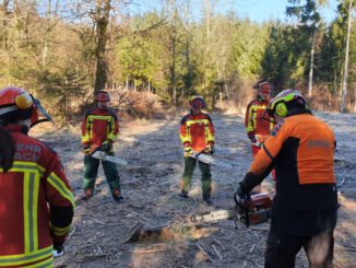 FW Stockach: Motorsägenlehrgänge bei der Feuerwehr Stockach