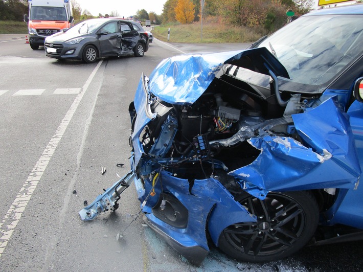 POL-PDTR: Schwerer Verkehrsunfall auf der L 348